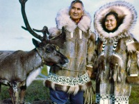 36-Eskimo-couple-and-trained-sled-deer